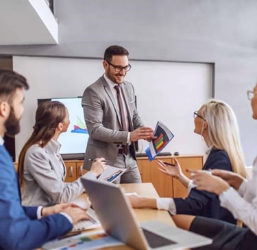 Los empleados públicos son los únicos que pueden ser coordinadores de equipo.
