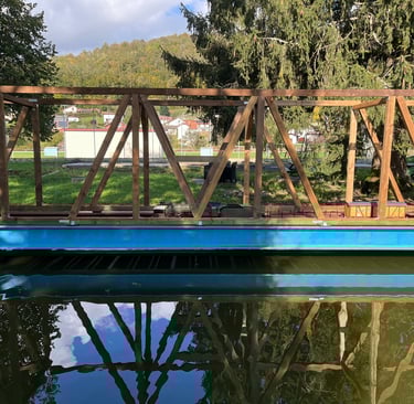 Le pont de la rivière...