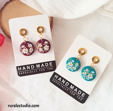 pendientes pintados a mano