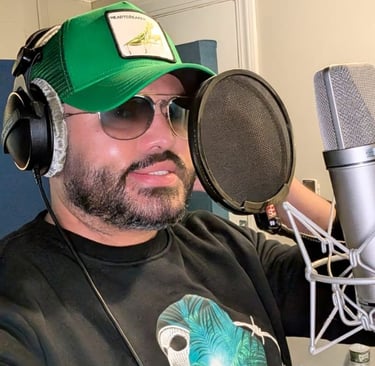 Fabricio Torres en el estudio — donde la pasión se convierte en música