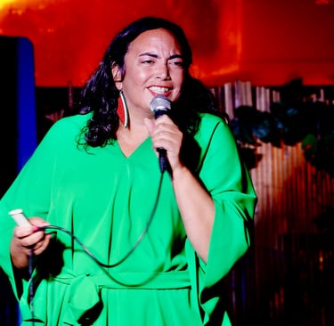 A vibrant performance by Dr Daffodil showcasing her comedic talent