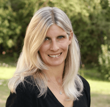 Portrait of Helen living and working on the French Riviera