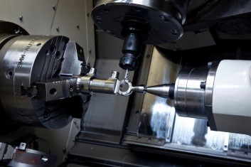 multi-axis cnc machining service