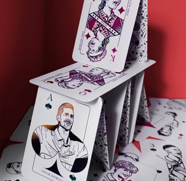 Carti de joc cu ilustratii ale jucătorilor de tenis precum Novak Djokovic, McEnroe si Jannik Sinner.