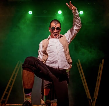 Ator Fabiano Medeiros - Teatro - "Michel III", direção Marcelo Varzea