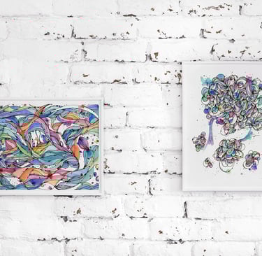 deux peintures encadrées abstraites avec des lignes qui s'enlacent