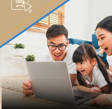 familia feliz comprando por internet