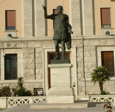 estatua de trajano
