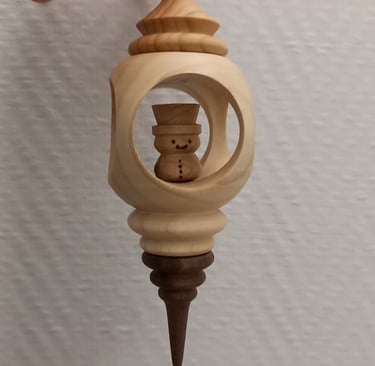 Petite décoration pour sapin de Noël - séquoia, hêtre, olivier et noyer noir d'Amérique