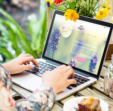 webová stránka vytvořená pro osobní rozvoj a kouřing