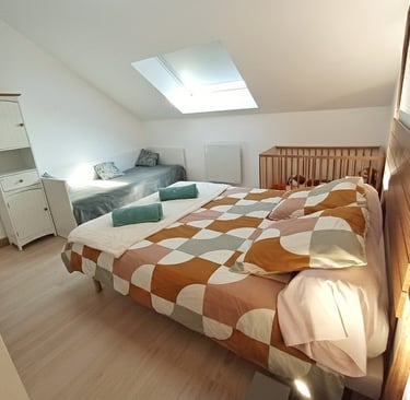 Gîte 4 personnes - chambre enfants - avec piscine proche La Flèche