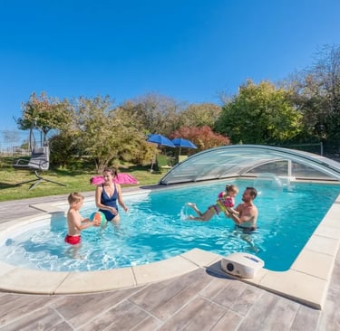 Piscine gite Bricabroc avec 3 niveaux de sécurité 