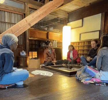 Discomfort Dyadic Work — Speaking Without Seeing