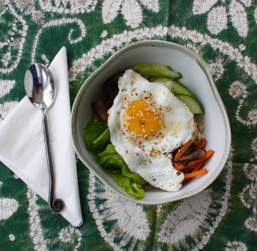 bi bim bap, Korean rice bowl with fried egg on top