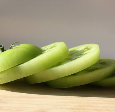 sliced green tomato