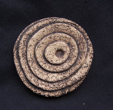 Broche Concéntrico de gres. Cerámica La Casa de las Arañas