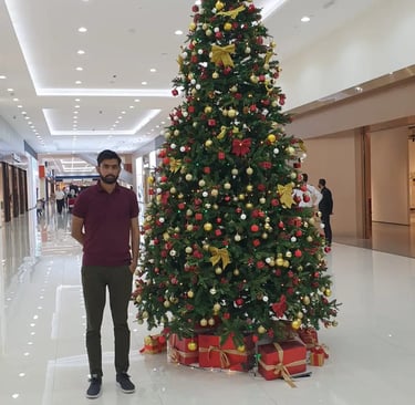 christmas tree for rent in dubai, christmas tree rental dubai, where to buy big cj