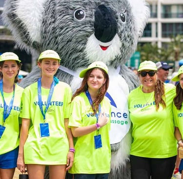 Wollongong World Triathlon Championship Volunteers and giant koala