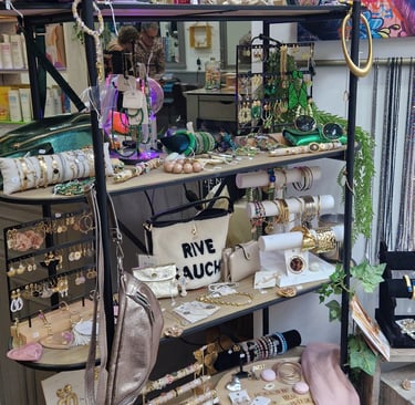 Bijoux et accessoires salon du 6