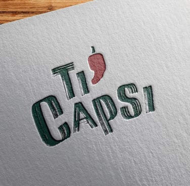 Logo Ti' Capsi imprimé sur papier texturé, design par Marion Guizzardi, directrice artistique, Montpellier.