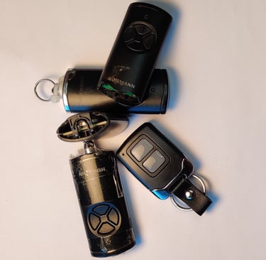 Hormann vartų pultelių kopijavimas Vilniuje – greitas dublikatas, kaina nuo 30 €