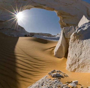 passeio no deserto branco e deserto preto no egito 