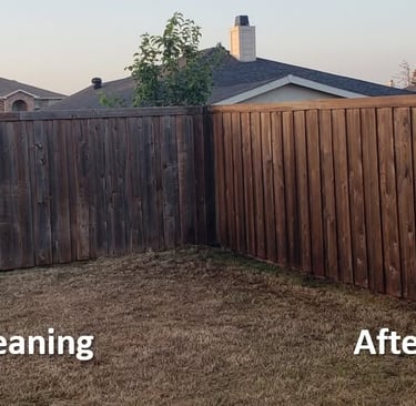 Before and After image of a fence cleaning