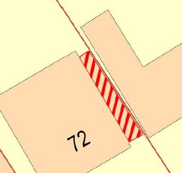 Certificate A submitted to Reigate council (RBBC) by Rosa Bell shows shaded region to be built on.