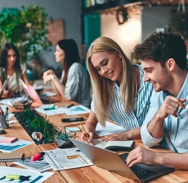 Persone dentro un Coworking di Cospaces