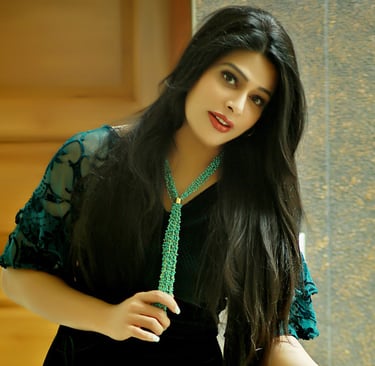 woman wearing turquoise handmade crochet necklace