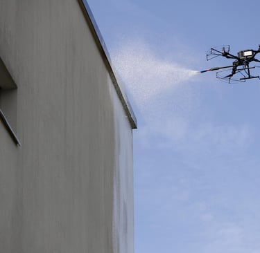 fasado plovimas dronu