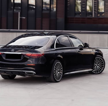 Hire Mercedes S Class with chauffeur in Dubai