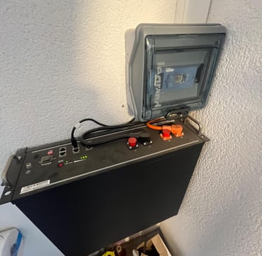 Batteriespeicher-Solar-System-La Marina-Referenz