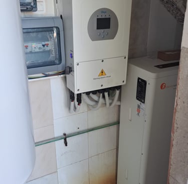 Solar instalation with battery in La Marina