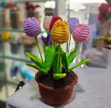 Crochet Flower Vases