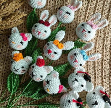 Crochet Flower Vases