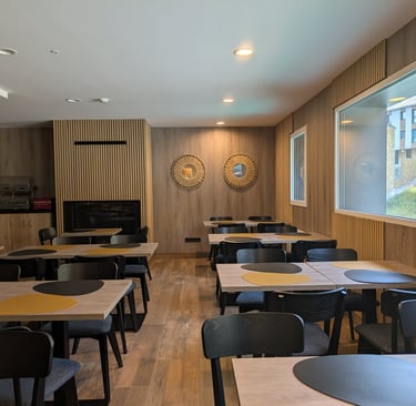 Restaurante comedor del Hotel Focus en el Pas de la Casa, Andorra. En los Pirineos