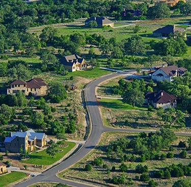 Estate home with spotless windows, window cleaning in Hill Country Village, TX