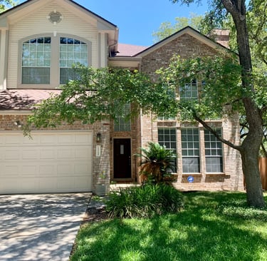 Professional window cleaning in New Braunfels TX by Elegant Restorations