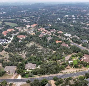 Modern home with gleaming windows, window cleaning in Stone Oak, TX