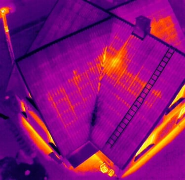 Privataus namo termovizija dronu