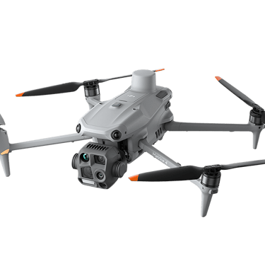 DJI Matrice 4T for solar panel thermal inspection