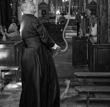 Photoreportage sur la vie paroissiale à Saint-Eman — moment symbolique du patrimoine culturel l