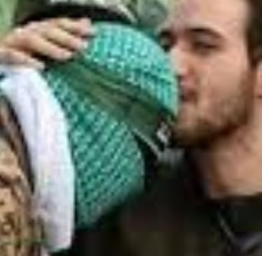 Captive kiss for Hamas Fighters, Gaza Syndrome