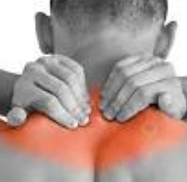 🩺 صرخة الرقبة وصمت الصيام وحرية العنق ورحلة الشفاء 🌙