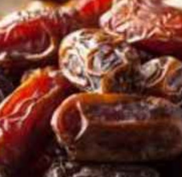 🧈🌴 Butter and Dates A Natural Sweetener Rich in Fiber & Flavor