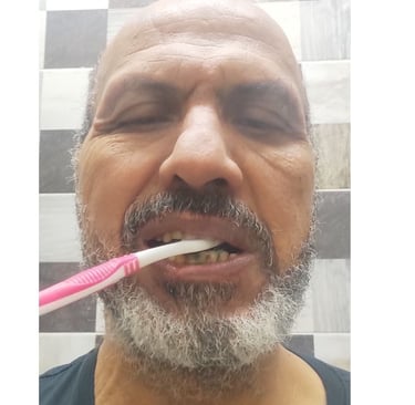فرشة الاسنان مع العسل