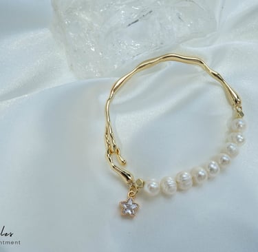 Best Love Spelled Pearl Bracelet at top Witchcraft store Singapore