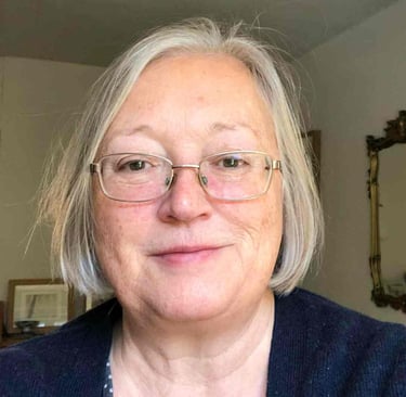 Tracey Warr