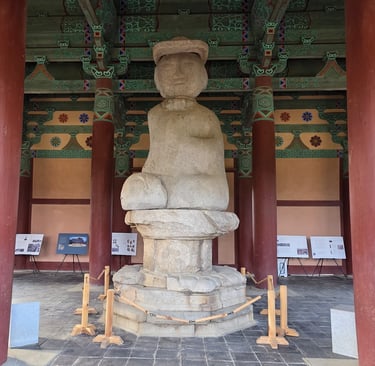 Jeongnimsa's Goryeo stone seated Buddha